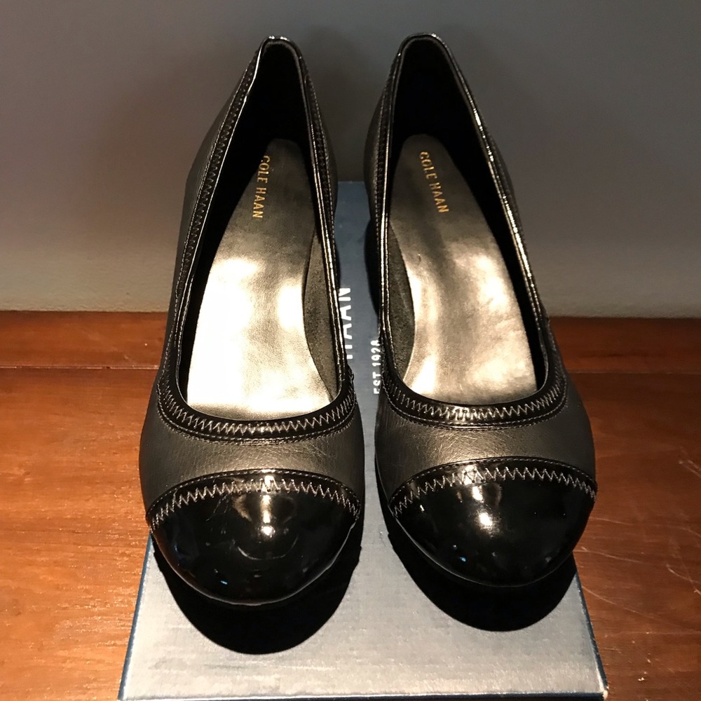 NWT. Cole Haan Black Cap-Toe Wedge Pump. Size 8